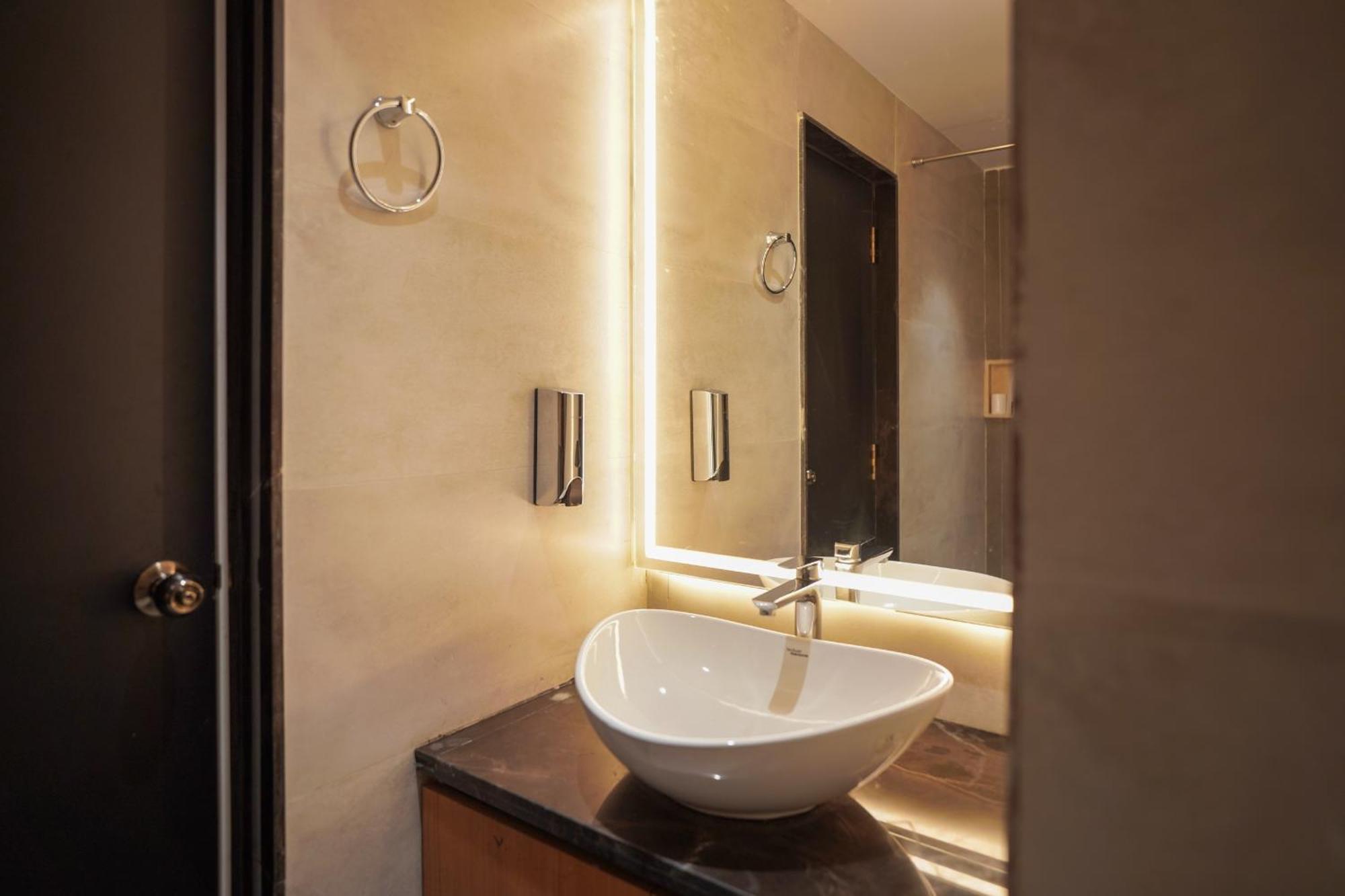 Hotel Beyond Blu Portblair Port Blair Εξωτερικό φωτογραφία